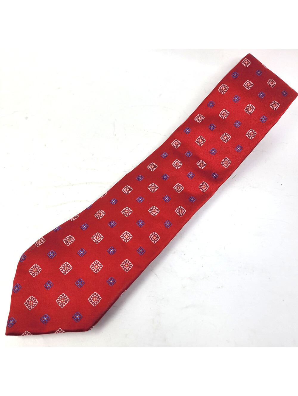 David Donahue Red Silk Medallion Tie Woven in Italy Handmade in USA Classic